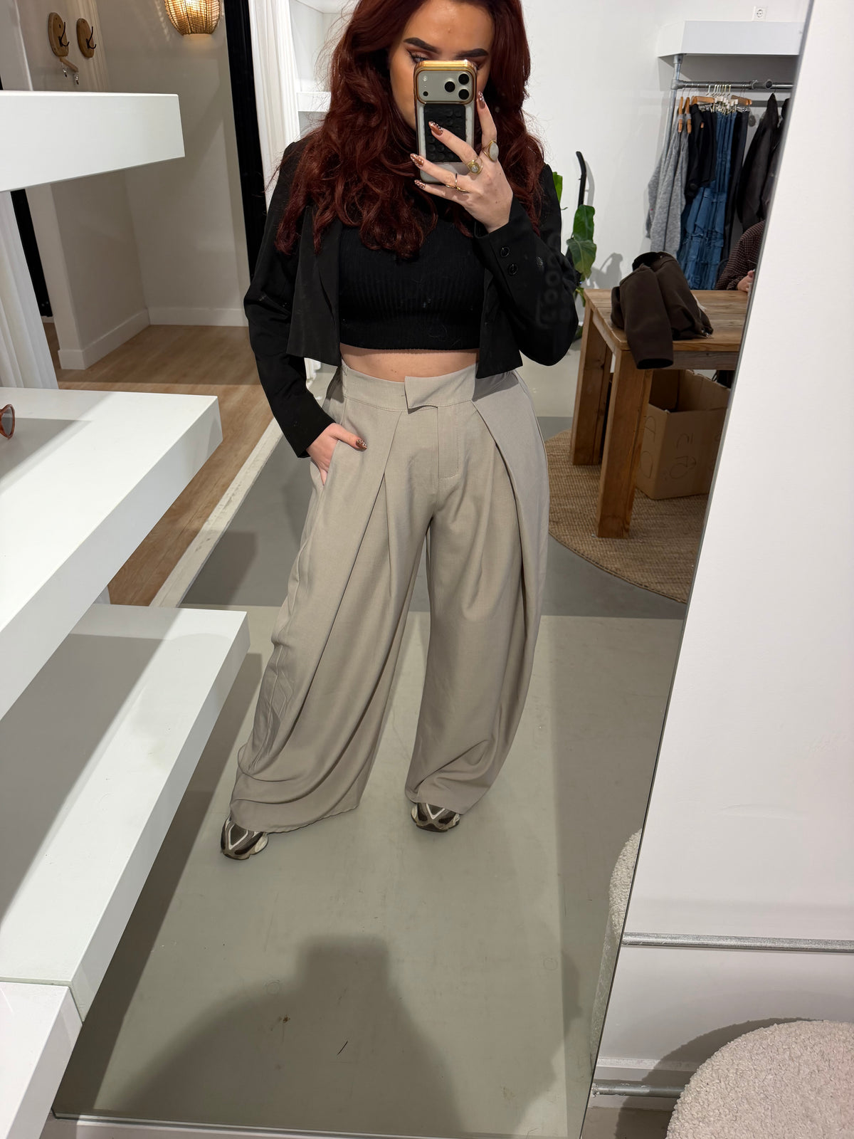 Pantalon Nikkie Taupe